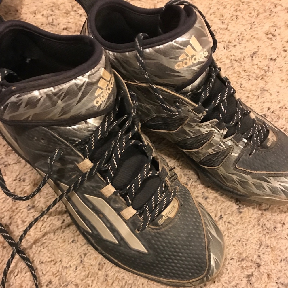 Adidas metal cleats size 8 men’s